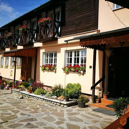 Penzion Monty Ranch Vysoke Tatry Stola Otel Dış mekan fotoğraf